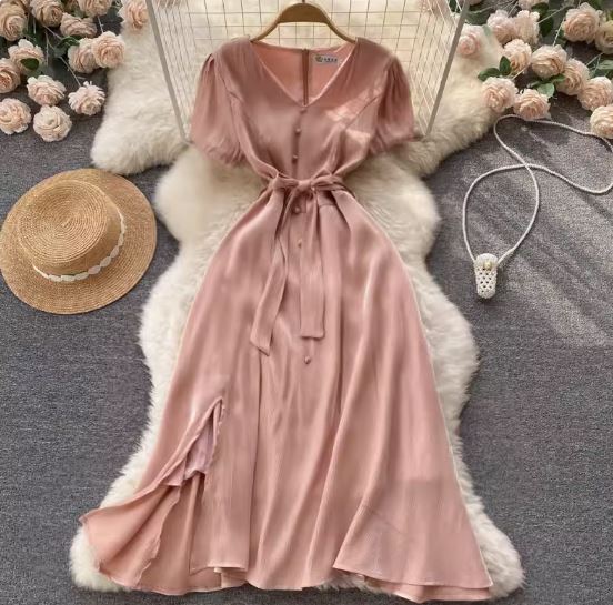 2022 new spring clothing niche design V-neck long skirt women's French first love retro gentle slit strap dress