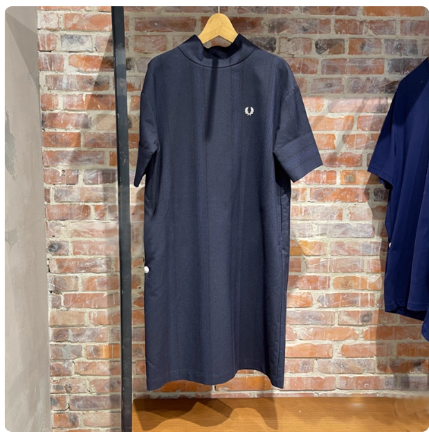 Half turtleneck short-sleeved wheat ear dress 2024 new women's summer light luxury high-end loose vertical striped straight skirt