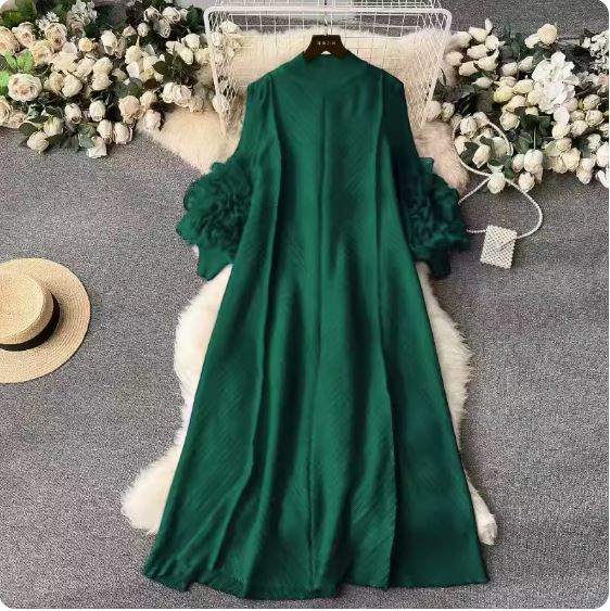 High-end elegant dress for women, niche, mature style, three-dimensional flower, loose, slimming and drapey, age-reducing European and American style long skirt