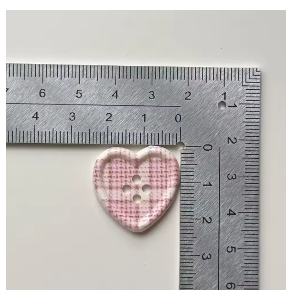 10Pcs Japanese Cute Plaid Heart Shaped Button Girls Wool Coat Cardigan DIY Sewing Decoration Women's Clothing Sewing Accessories