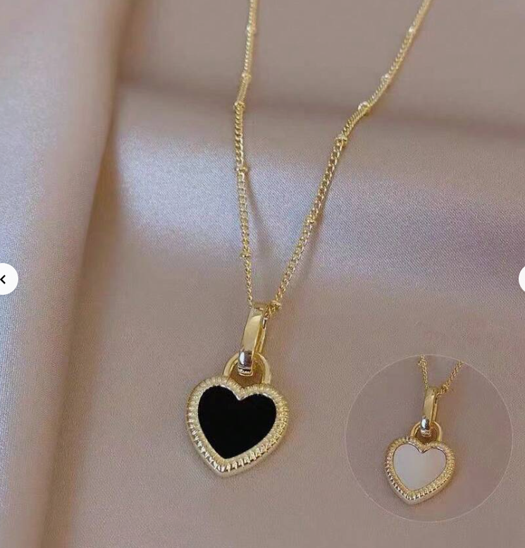 1pc Fashionable Stainless Steel Double-Sided Black & White Heart Lock Pendant Clavicle Chain Necklace