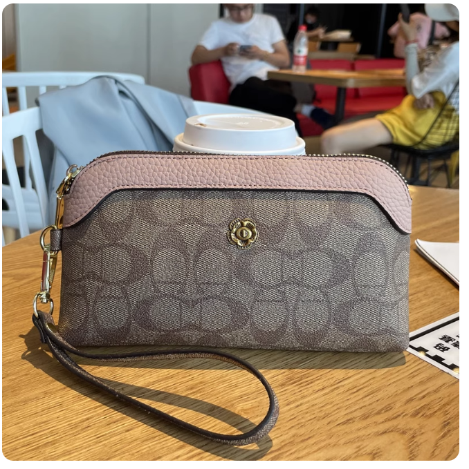 Women's handbags, small bags, fashionable shoulder and crossbody bags, 2025 new style trendy long wallets, long mobile phone bags for women