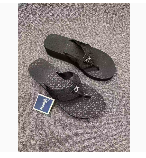 Genuine 25 new summer women's fashion casual flip-flops thick bottom heightened beach sandals female letter C plus K