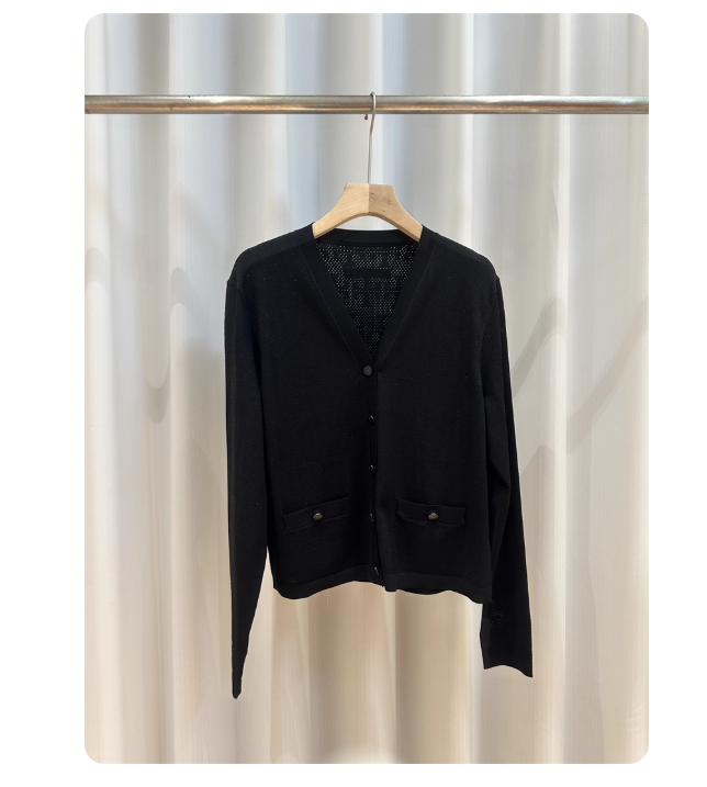 Temperament and elegance 25 early autumn new tb hollow jacquard long-sleeved V-neck knitted cardigan red