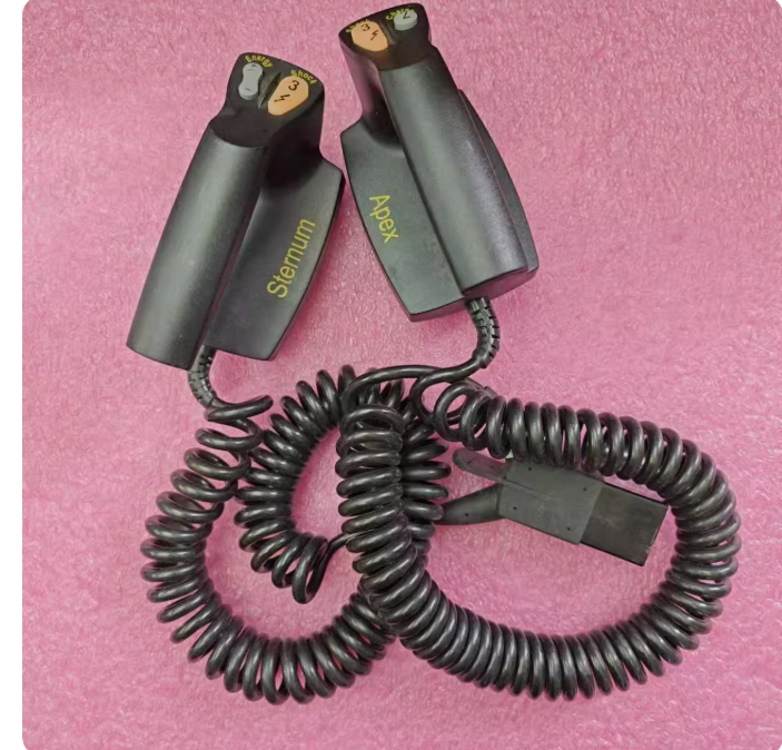 Innomed cardio-AID TM 200-B defibrillator handle accessories (Hungary)