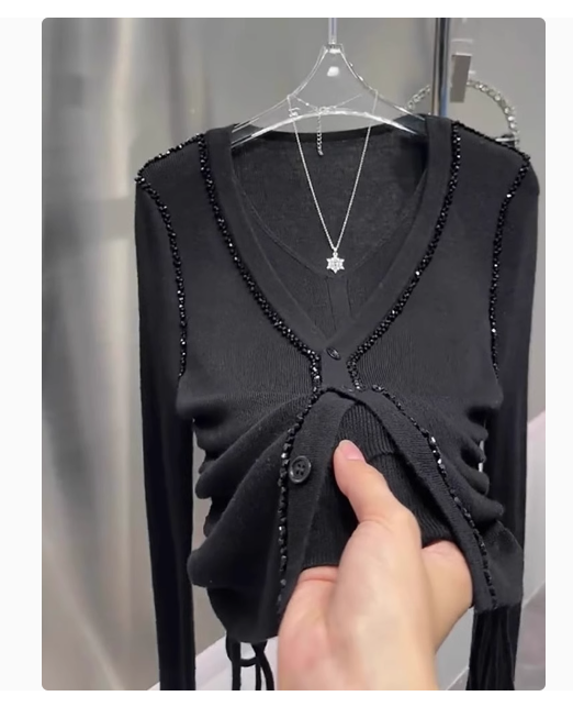 Black high-end V-neck slim fit T-shirt autumn style light mature style hot diamond drawstring thin top versatile small shirt