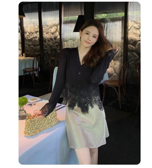 Black temperament lace splicing knitted cardigan women's spring and autumn fashionable and stylish age-reducing bottoming shirt long-sleeved V-neck top
