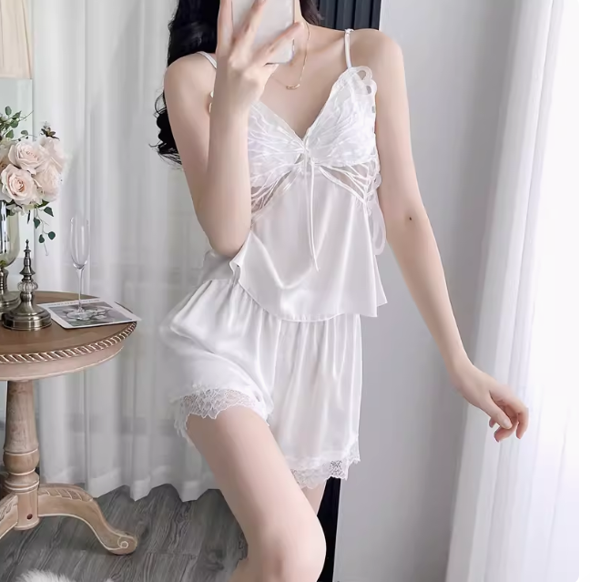 Sexy pajamas women summer 2024 new ice silk suspenders shorts suit lace pure desire style with chest pad home clothes