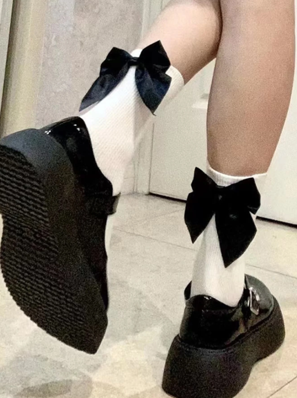 1pair Short Tube Socks With Bow Knot Pattern On The Heel For School Uniform