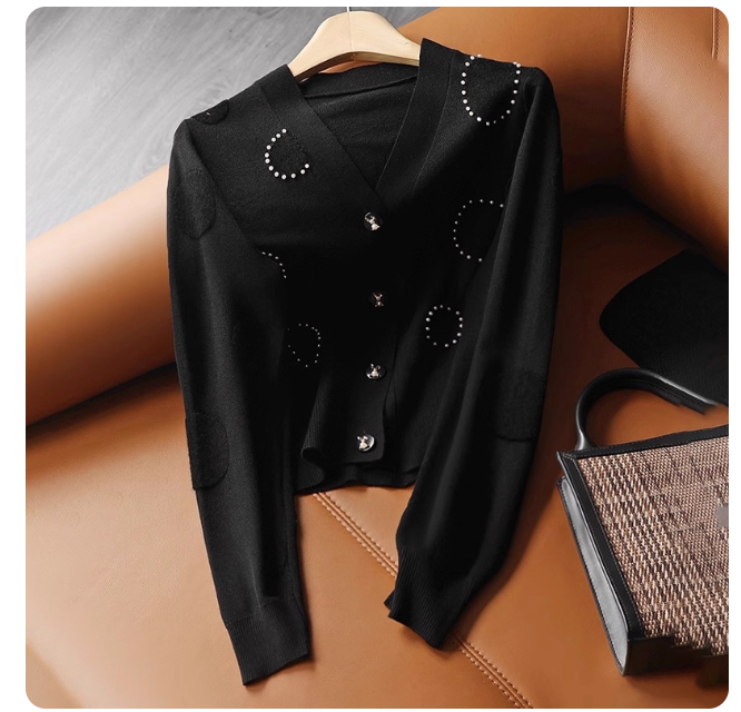 2025 autumn and winter new fashion design beaded knitted cardigan women's clothing unique beautiful temperament top trend