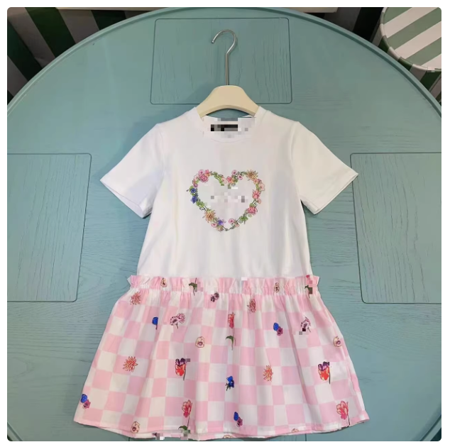 The latest girls' dresses for summer 2025 are simple and elegant in design and recognizable for foreign trade customization