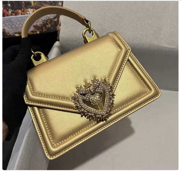 2023 fashion casual new chain bag women's crossbody handbag cowhide small bag flip cover letter pearl love butterfly