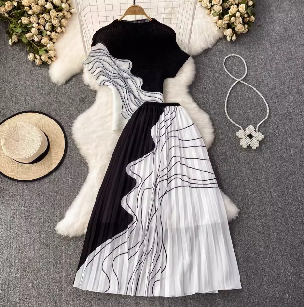 Fashion suit for women Korean style short-sleeved stand-up collar slim fit top two-piece suit Hepburn style high waist pleated skirt summer