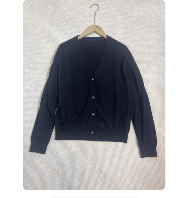 Foreign trade TB sky blue black temperament V-neck single-breasted merino wool comfortable autumn and winter knitted long-sleeved cardigan