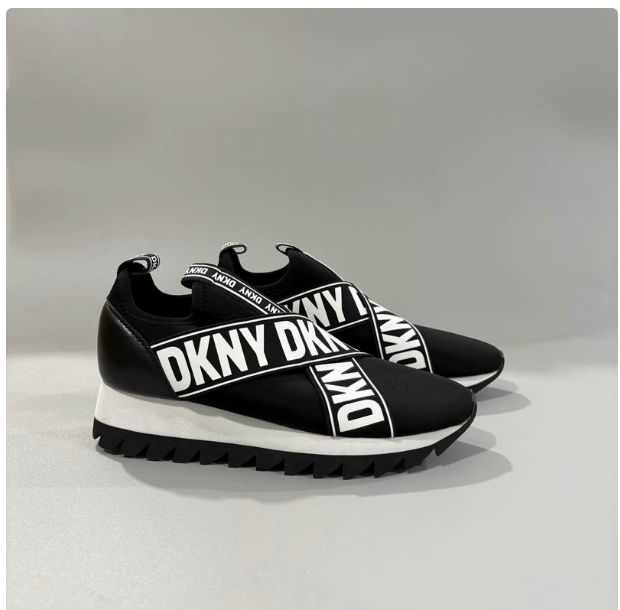 5.28 DK new style women's shoes versatile fashion slip-on shoes non-slip lightweight and comfortable casual sports shoes