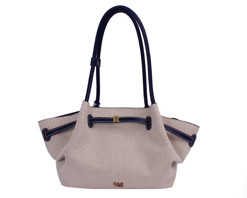 Canvas bag women's large capacity 2025 new summer niche design one-shoulder pleated wing bag commuter tote bag