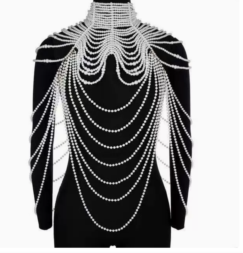 European and American cross-border multi-layered pearl body chain, fashionable and exaggerated necklace, unisex sexy accessory.