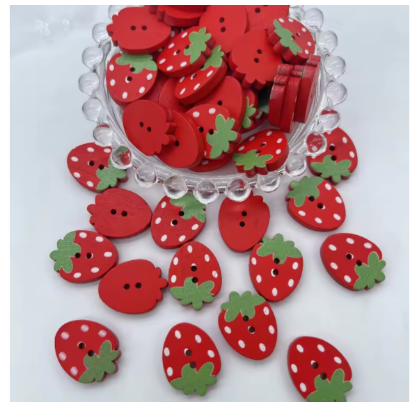 50Pcs Wooden Strawberry Buttons DIY Handmade 2-Holes Clothing Decoration Button Scrapbook Buttons Red Pink