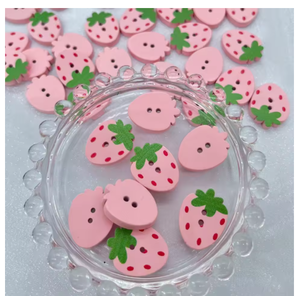 50Pcs Wooden Strawberry Buttons DIY Handmade 2-Holes Clothing Decoration Button Scrapbook Buttons Red Pink