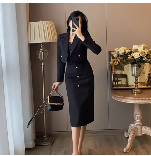 Xiao Chanel style autumn two-piece suit 2024 new autumn wear with a complete set of fashionable temperament suit skirt women's wear