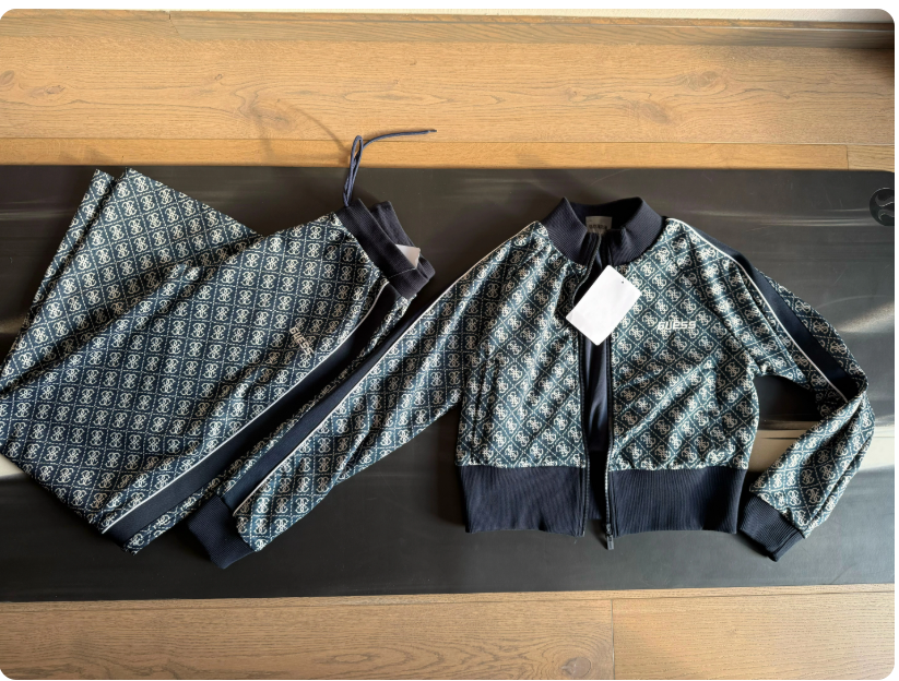 Department store quality~ New trendy loose stand collar casual fashion printed jacket and trousers set (gues*)