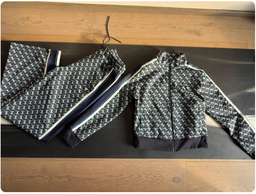 Department store quality~ New trendy loose stand collar casual fashion printed jacket and trousers set (gues*)