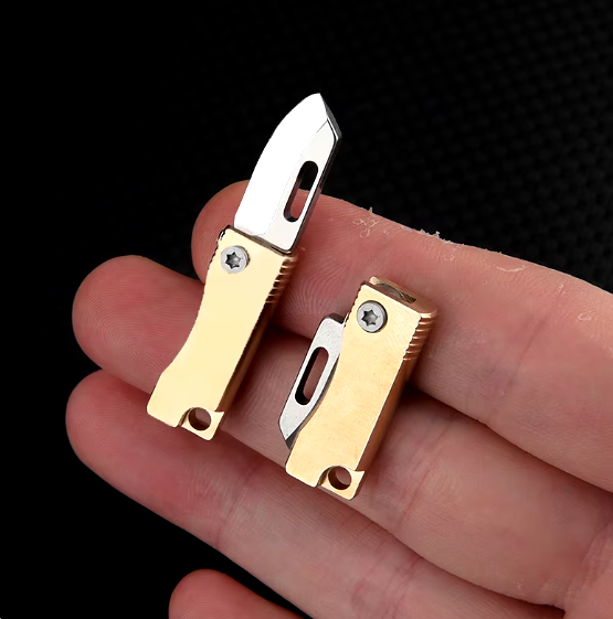 Mini Brass Folding Knife Keychain EDC Pocket Knives Carry-on Unpacking Express Package Utility Knife Outdoor Survival Tools