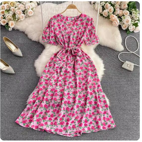 French retro style floral skirt summer new style puff sleeve V-neck waist slimming A-line dress with big hem for women