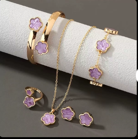 Lucky Flower Jewelry Set Gold Plated Bracelet Five Leaf Grass Necklace Ring Earring With Alloy Material