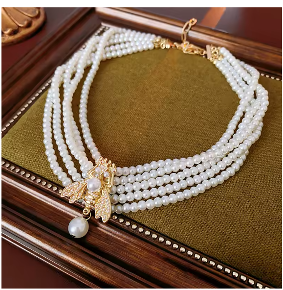 Retro French-style honeycomb pearl beaded necklace and beaded earrings Suitable for modern brides' jewelry