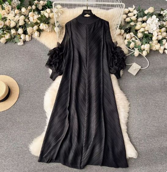 High-end elegant dress for women, niche, mature style, three-dimensional flower, loose, slimming and drapey, age-reducing European and American style long skirt