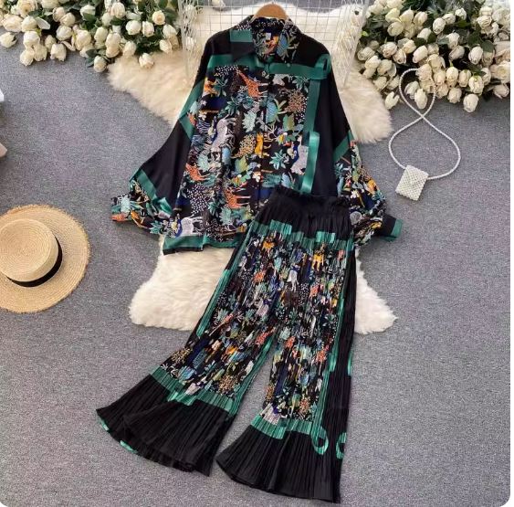 European and American Hong Kong style suits for women, summer wear, design, bat-sleeve shirts, women's loose, versatile, heavy-duty, pleated wide-leg pants, trendy