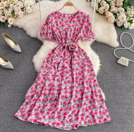 French retro style floral skirt summer new style puff sleeve V-neck waist slimming A-line dress with big hem for women