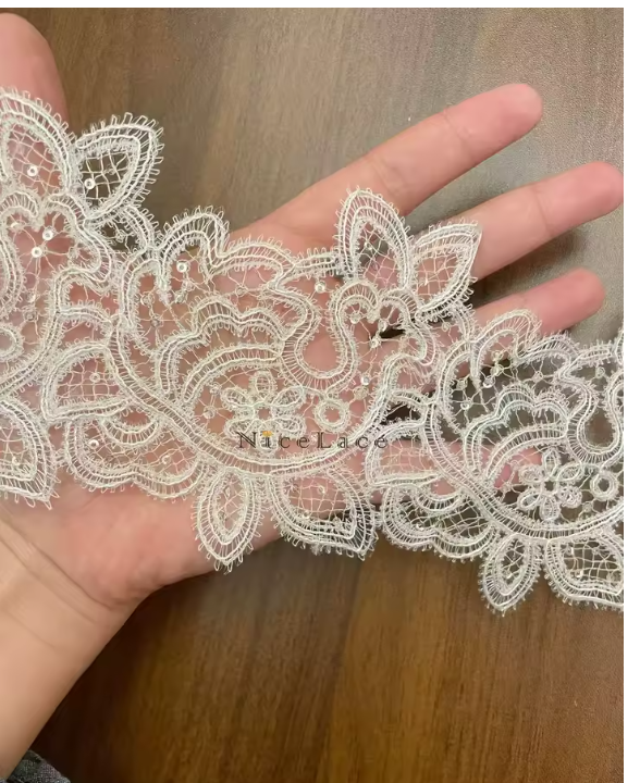 free shipping 5yards/lot Sequins Guipure trimming lace for Fashion cloth and dresses and Home Textile Decoration