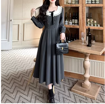 Large size high-quality lace stitching doll collar dress women's spring and autumn French retro Hepburn style thin long skirt