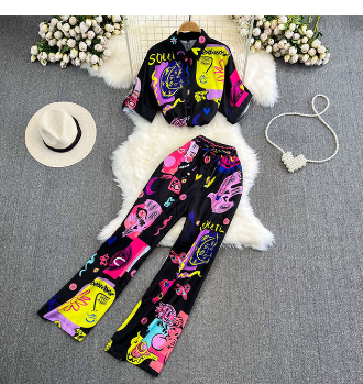 Women 2 Piece Set Graffiti Print 2023 Summer Short Sleeve Top Wide Leg Straight Pant Sets Casual Loose Satin Silk Female Suit