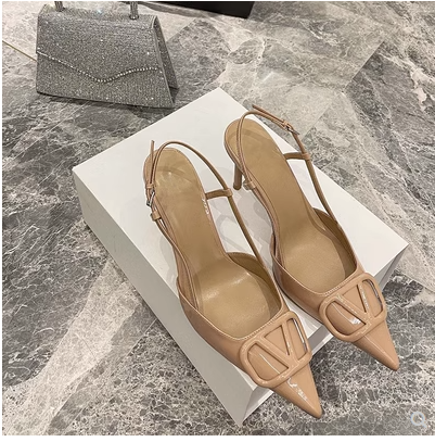 V family 2023 spring and summer new Warren pointed toe leather shallow mouth patent leather thin heel single shoes cinnamon powder high heel sandals women