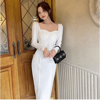 French retro Hepburn style square collar high waist slimming black temperament self-cultivation sexy mid-length long-sleeved dress