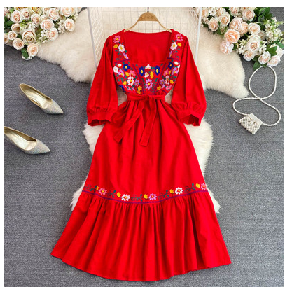 Retro temperament bohemian ethnic style square collar embroidery waist dress seaside holiday big swing long skirt