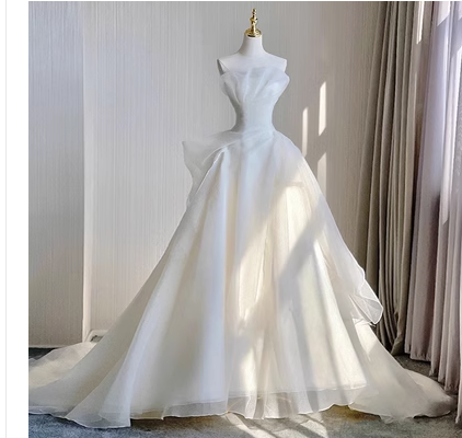 Tube top wedding dress 2023 new bride temperament welcome light gauze dress go out gauze travel photo light wedding dress super fairy forest