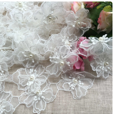 50Pcs/Lot White Organza Embroidery Fabric Lace Trim Patch Clothes 3D Beading Flower Wedding Dress DIY Applique M051