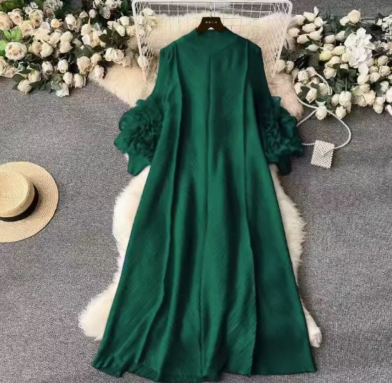 High-end elegant dress for women, niche, mature style, three-dimensional flower, loose, slimming and drapey, age-reducing European and American style long skirt