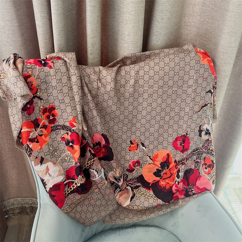 Classic high-end 100% cashmere scarf, thin style, women's geranium letter print large square scarf shawl, autumn and winter