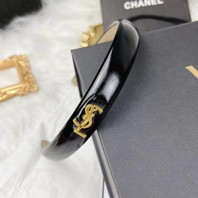 Korean version of retro high-end letter headband light luxury PU leather hair accessories French atmosphere feeling net red pressure hair girl