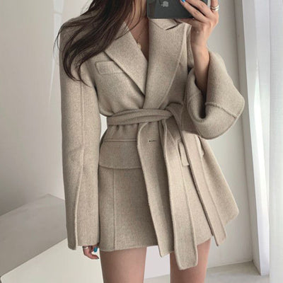 Korean chic autumn and winter French style retro suit collar one button strap waist slit long sleeve warm woolen coat