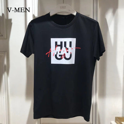 V-MEN Weiman 2023 spring and summer new men's offset printing round neck T-shirt black casual cotton comfortable short-sleeved top