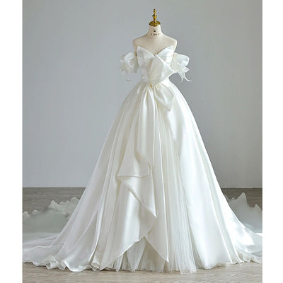 Satin white French wedding dress 2023 new bride wedding high-end texture neat small main gauze girl