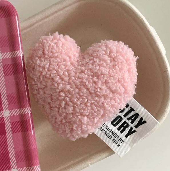 Korea Baby Pink Plush Love Heart Universal Phone Holder Stand Cute Fold Finger Grip Tok Girl Bracket Accessories For iPhone 15 X