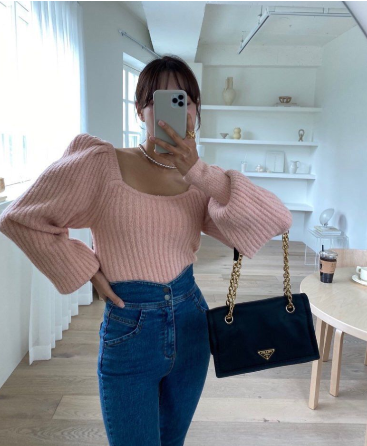 Bubble sleeve sweater