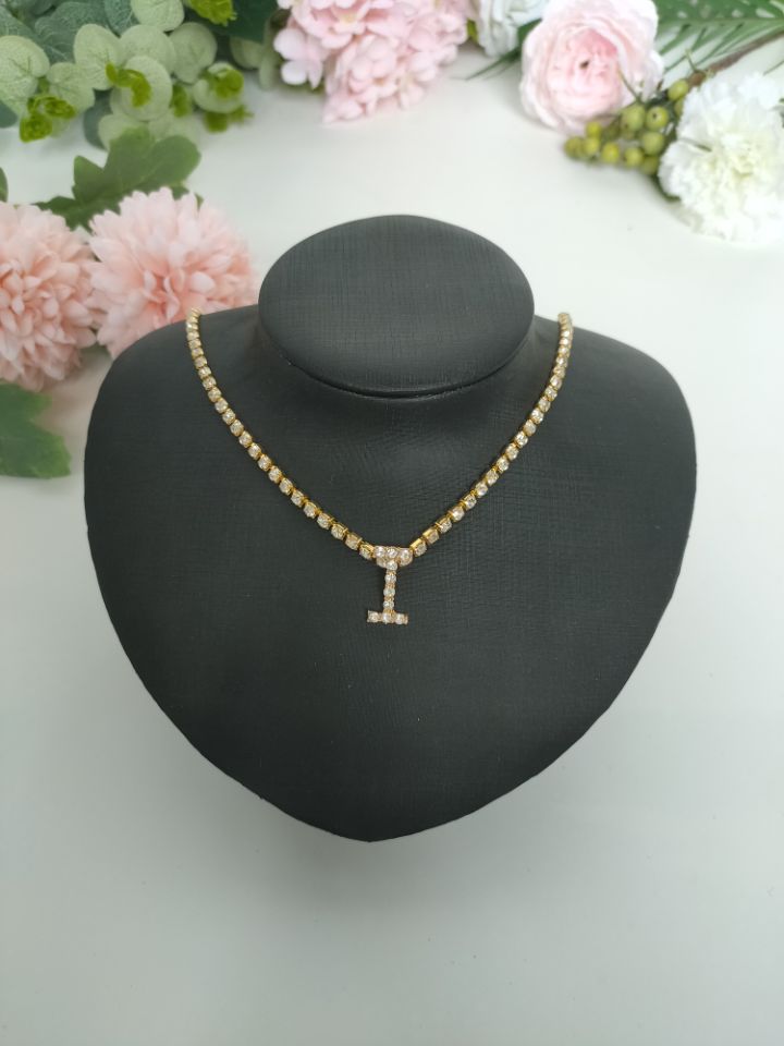 Rhinestone Pendant Simple Alloy Necklace